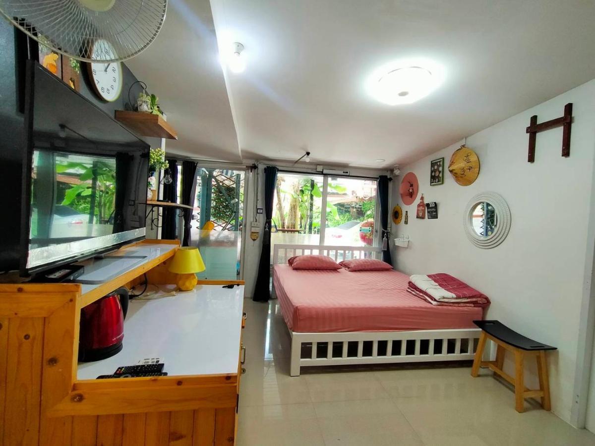 Ruenthip Homestay Бангкок Экстерьер фото