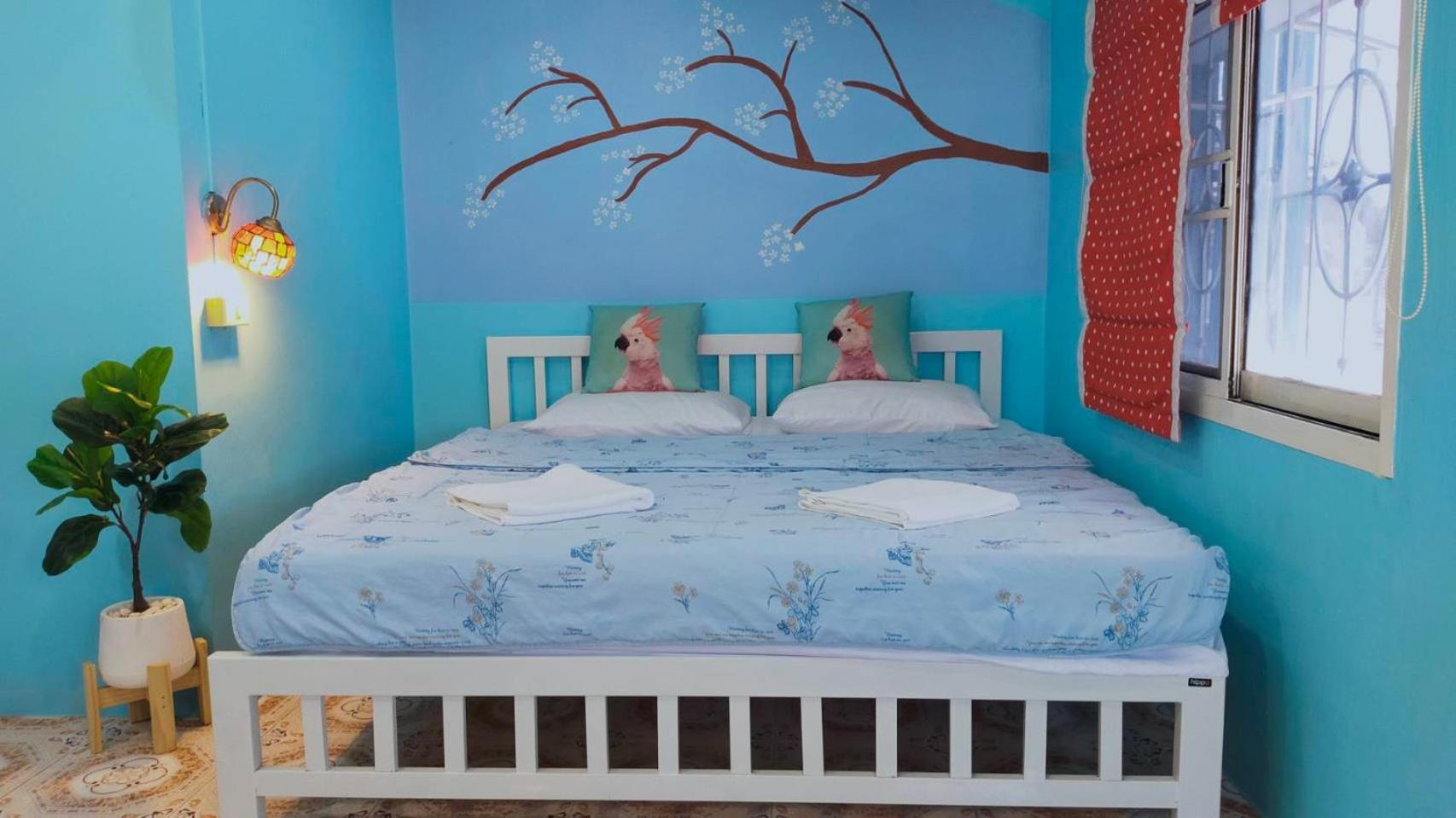 Ruenthip Homestay Бангкок Экстерьер фото
