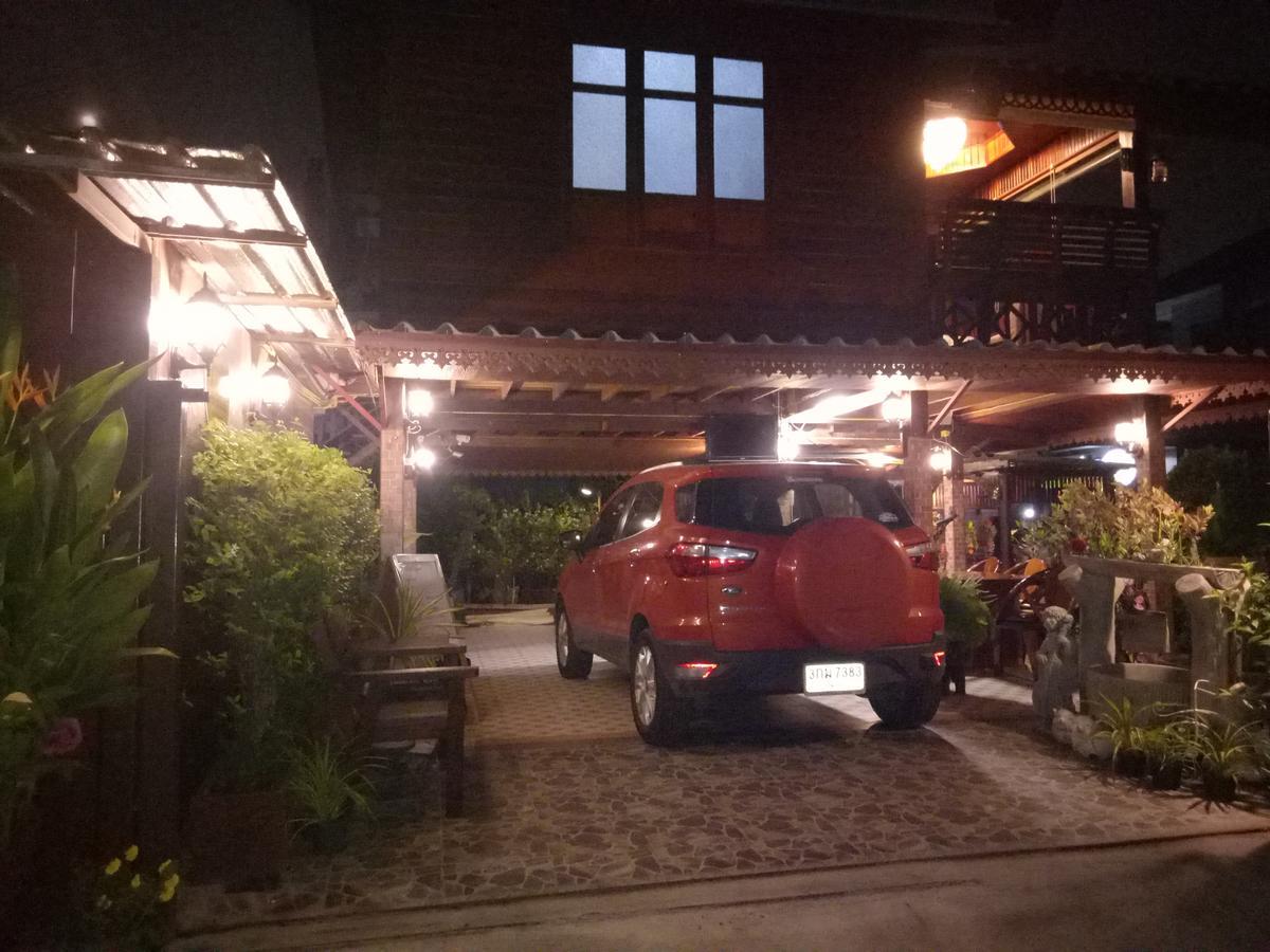 Ruenthip Homestay Бангкок Экстерьер фото